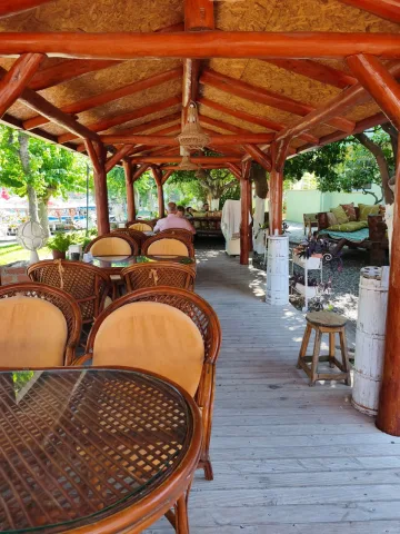 Köşkte kahve molası