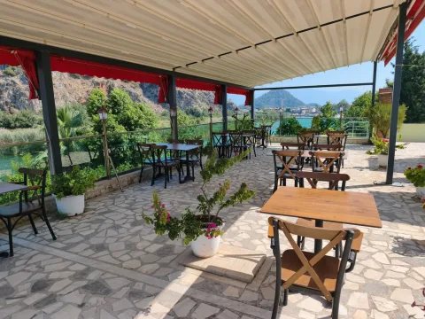 Terrasse mit Blumen